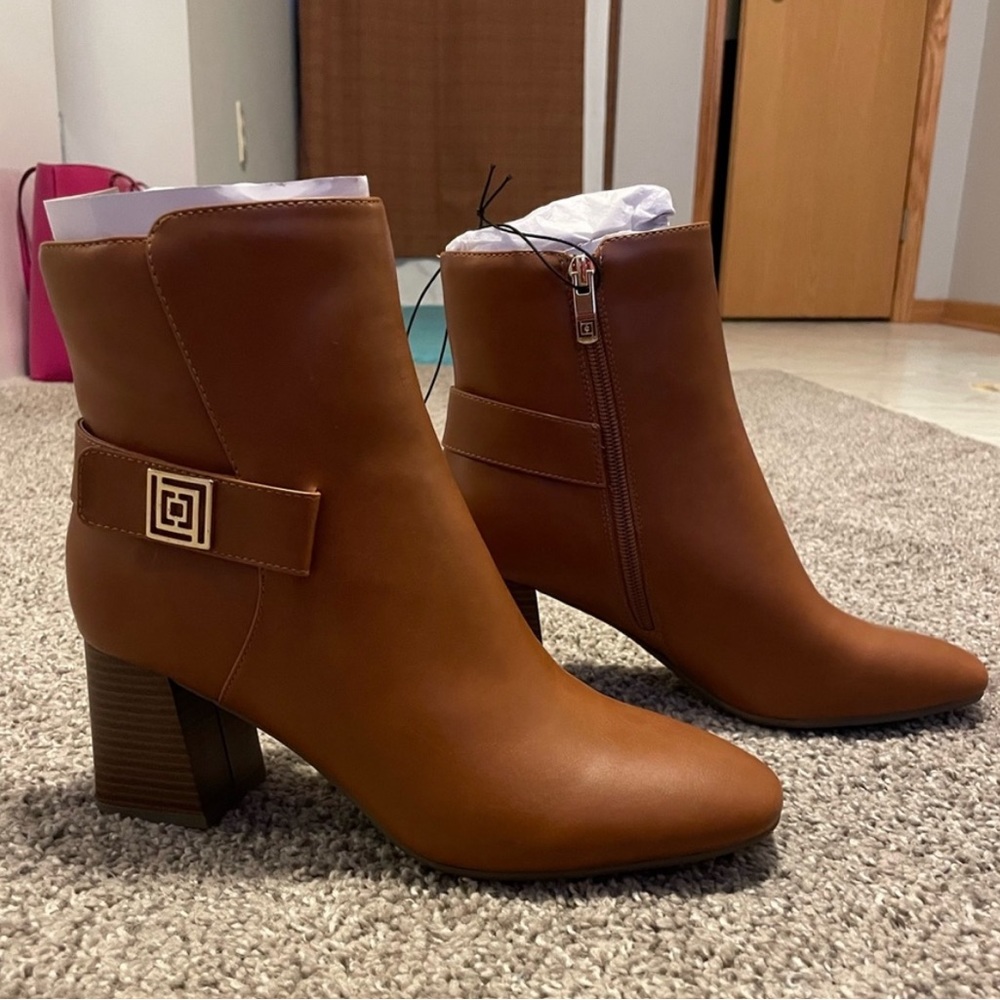 Liz Claiborne Ankle Booties